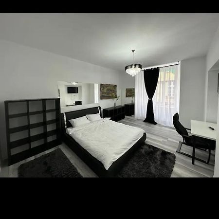 Piata Libertatii Apartament 1 Room Timisoara Esterno foto